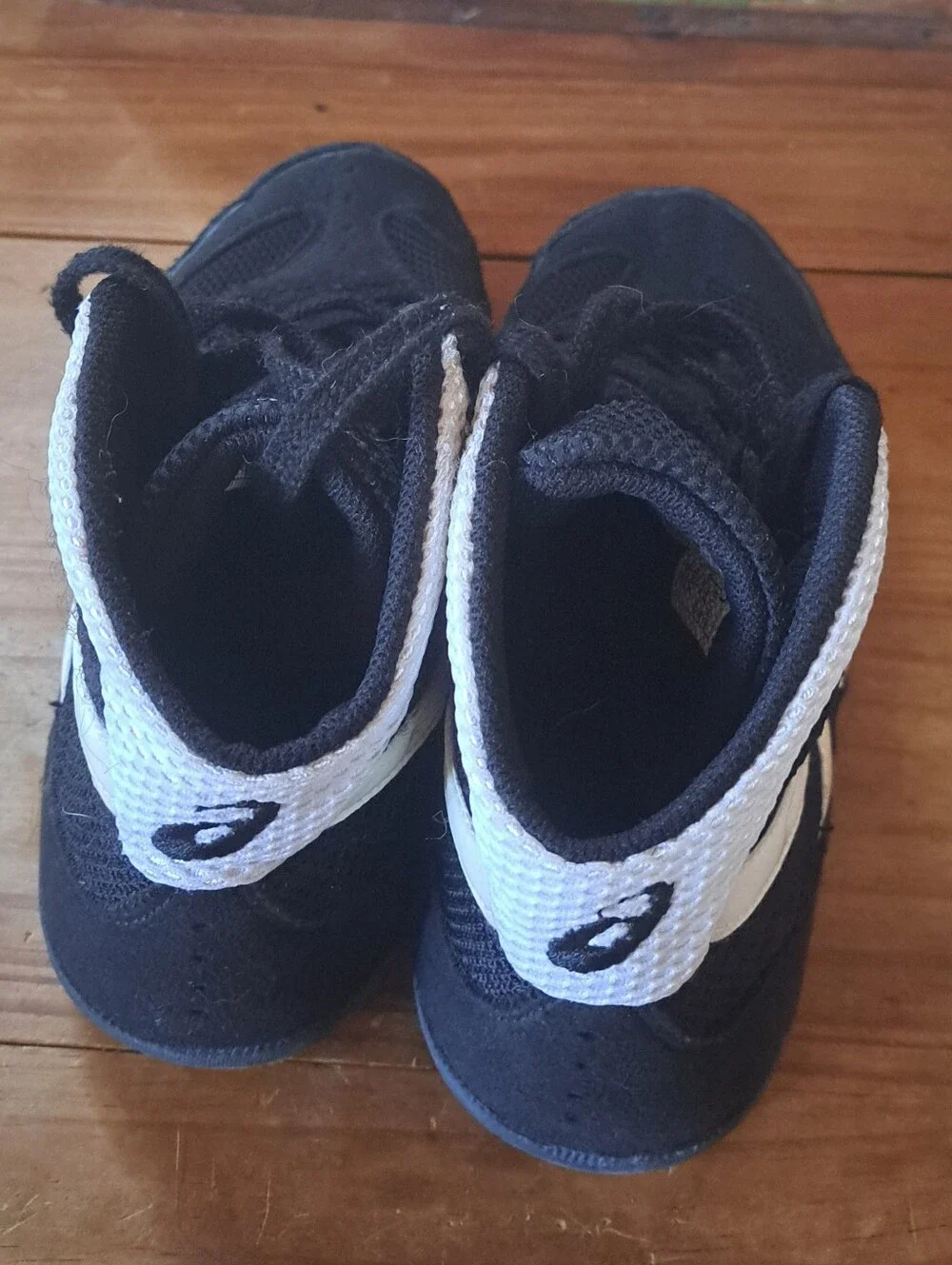 Asics MATFLEX Wrestling Shoes, Big Kid's 6.5Y, Black White JY701
